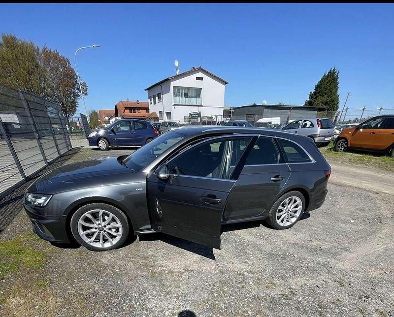 Gebraucht Audi A4 S-Line 231 PS (169 kW) 2019 Grau Kombi