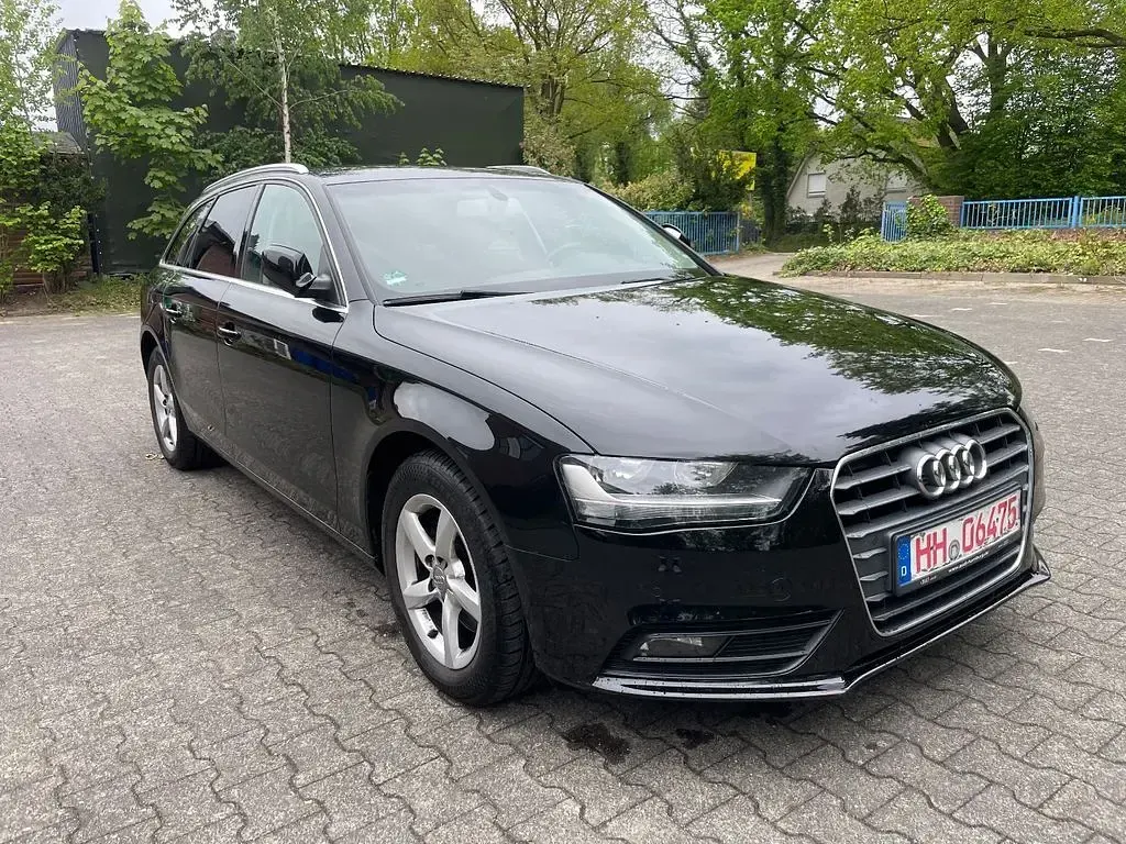 Gebraucht Audi A4 Ambiente 150 PS (110 kW) 2014 Schwarz Limousine