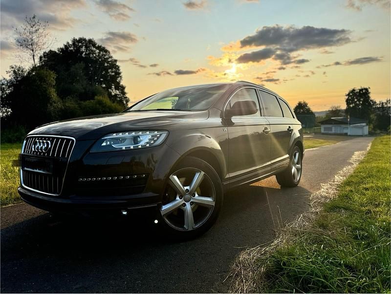 Braun Gebraucht 2010 Audi Q7 Exclusive SUV | 13.800 € (Guter Preis) - Bild 1/4