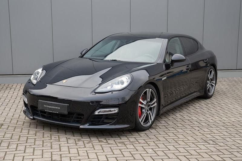 Gebraucht Porsche Panamera GTS 430 PS (316 kW) 2013 Basaltschwarzmetallic Limousine