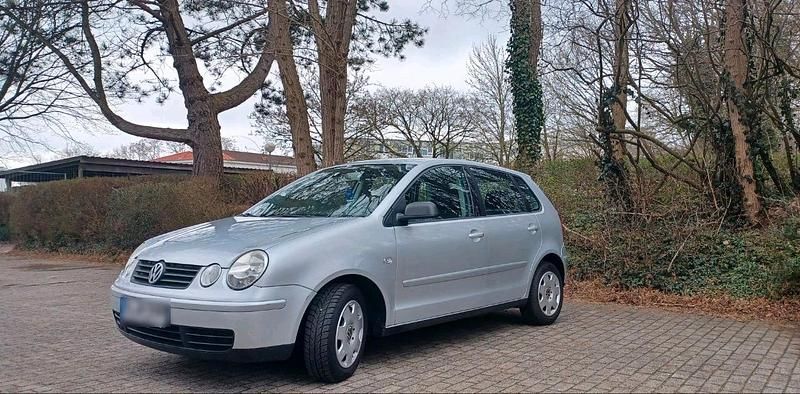 Gebraucht VW Polo 75 PS (55 kW) 2003 Grau Kleinwagen