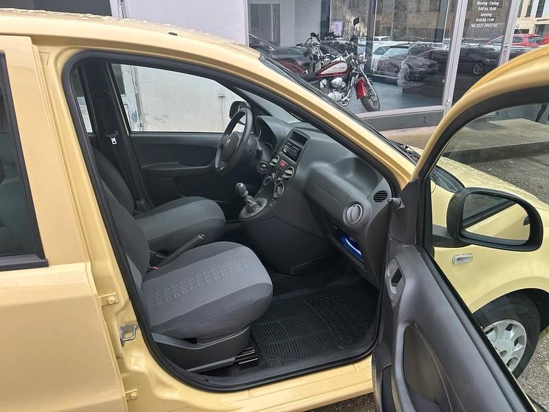 Gebraucht Fiat Panda 70 PS (51 kW) 2012 Gelb Kleinwagen