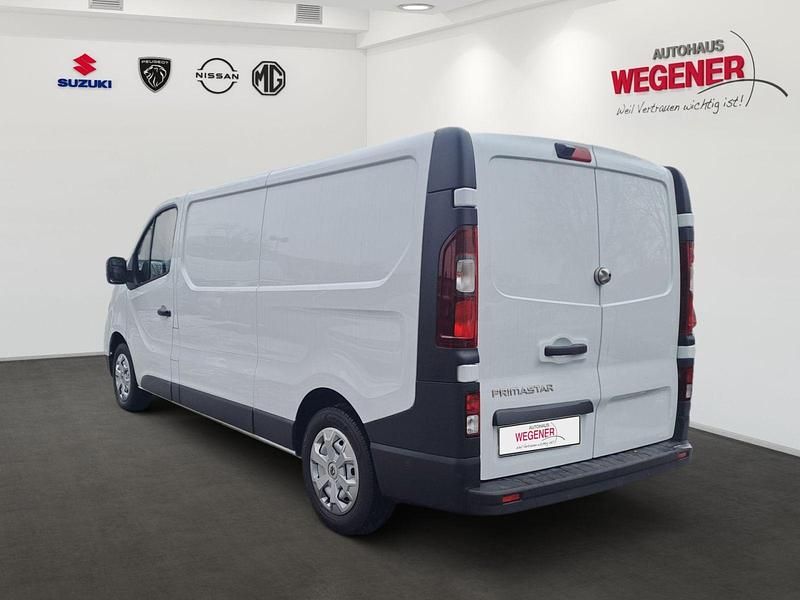 Gebraucht Nissan Primastar 131 PS (96 kW) 2022 Weiß Van / Kleinbus