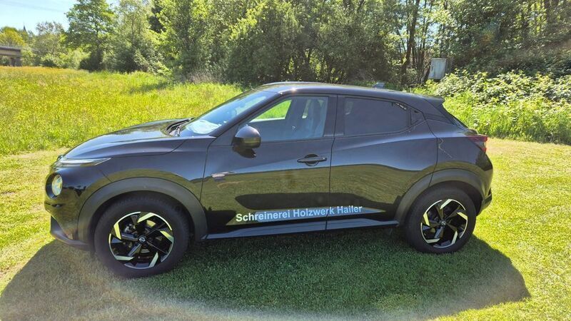 Schwarz Gebraucht 2023 Nissan Juke N-Connecta SUV | 19.390 € (Fairer Preis) - Bild 1/4