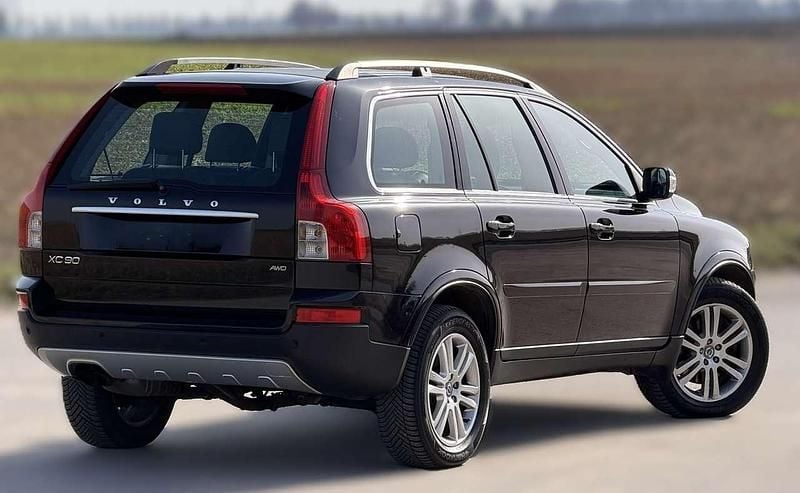 Second-hand Volvo XC90 185 CP (136 kW) 2010 Negru SUV
