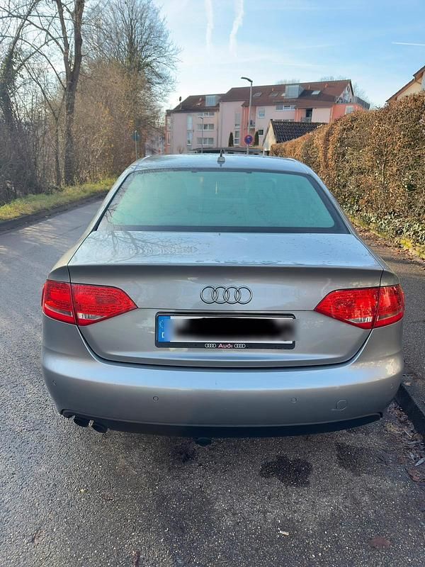 Gebraucht Audi A4 160 PS (117 kW) 2009 Silber Limousine