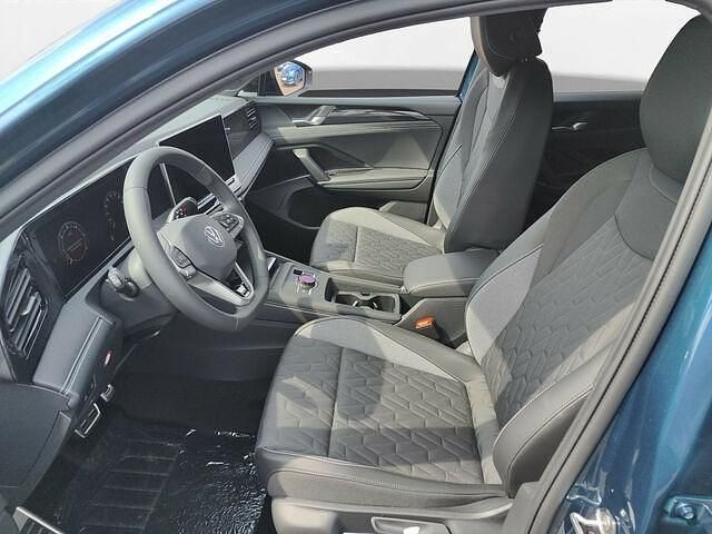Gebraucht VW Tiguan Life 150 PS (110 kW) 2024 Blau SUV