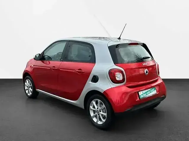 Gebraucht Smart ForFour Basis 90 PS (66 kW) 2019 Rot / grau Kleinwagen