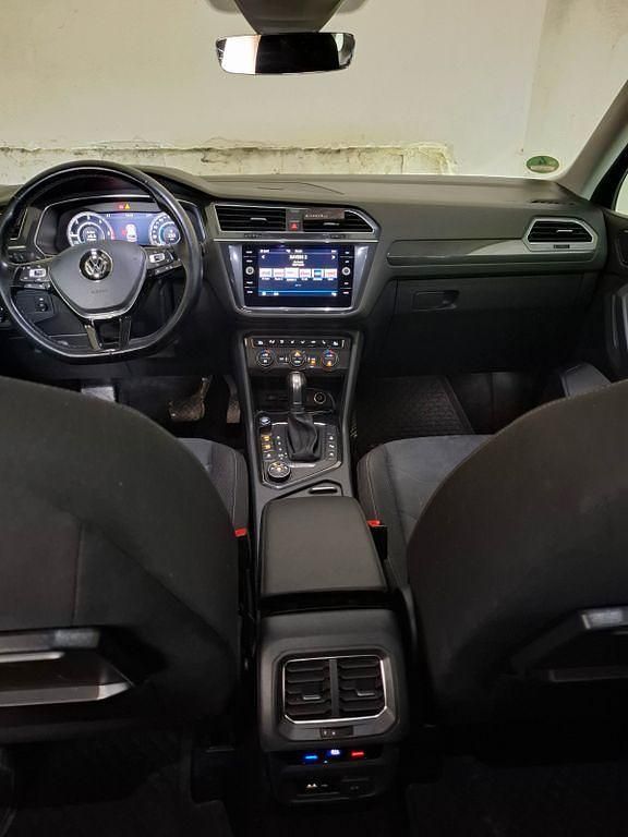 Gebraucht VW Tiguan Allspace Highline 150 PS (110 kW) 2017 Schwarz SUV