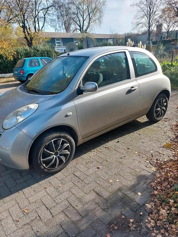 Andere farben Gebraucht 2004 Nissan Micra Kleinwagen | 700 € (Guter Preis) - Bild 1/4