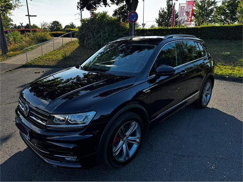 Schwarz Gebraucht 2018 VW Tiguan R-line SUV | 25.000 € (Superpreis) - Bild 1/4