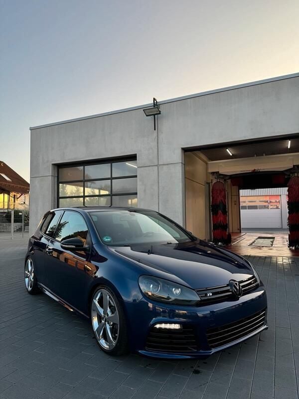 Blau Gebraucht 2011 VW Golf VI R Coupé | 17.899 € - Bild 1/4
