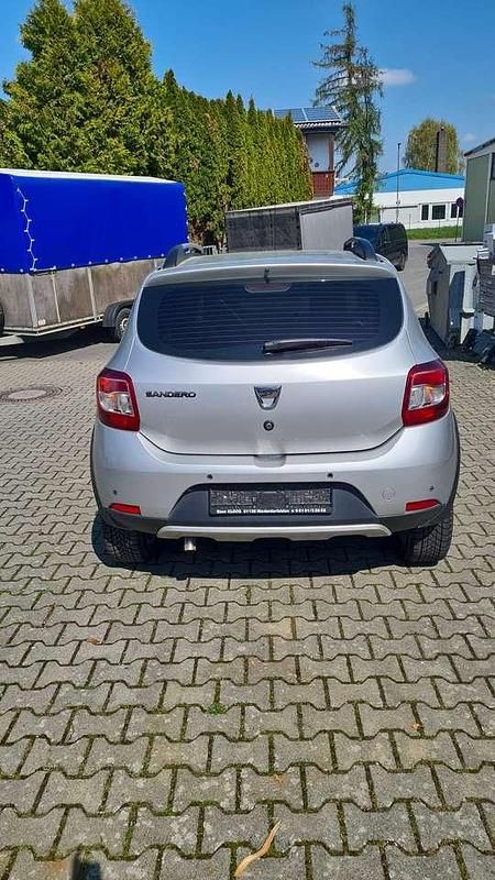 Gebraucht Dacia Sandero Ambiance 90 PS (66 kW) 2013 Limousine