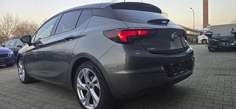 Gebraucht Opel Astra 125 PS (91 kW) 2018 Grau Limousine