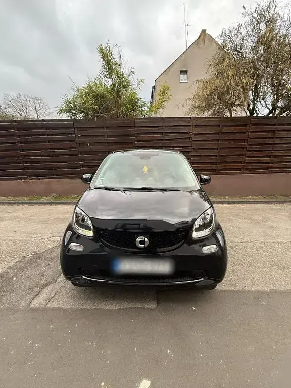 Gebraucht Smart ForTwo Cabrio 71 PS (52 kW) 2017 Schwarz Cabrio