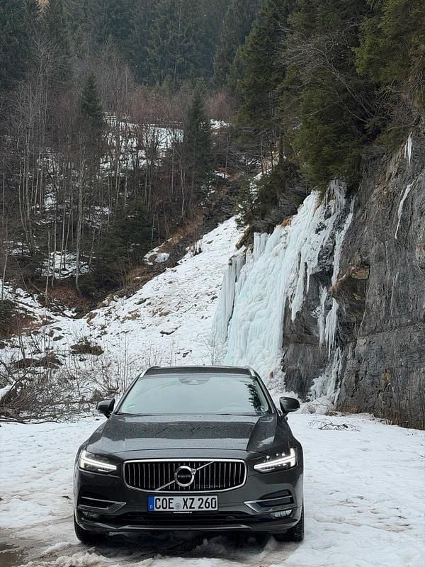 Gebraucht Volvo V90 150 PS (110 kW) 2018 Andere farben Kombi