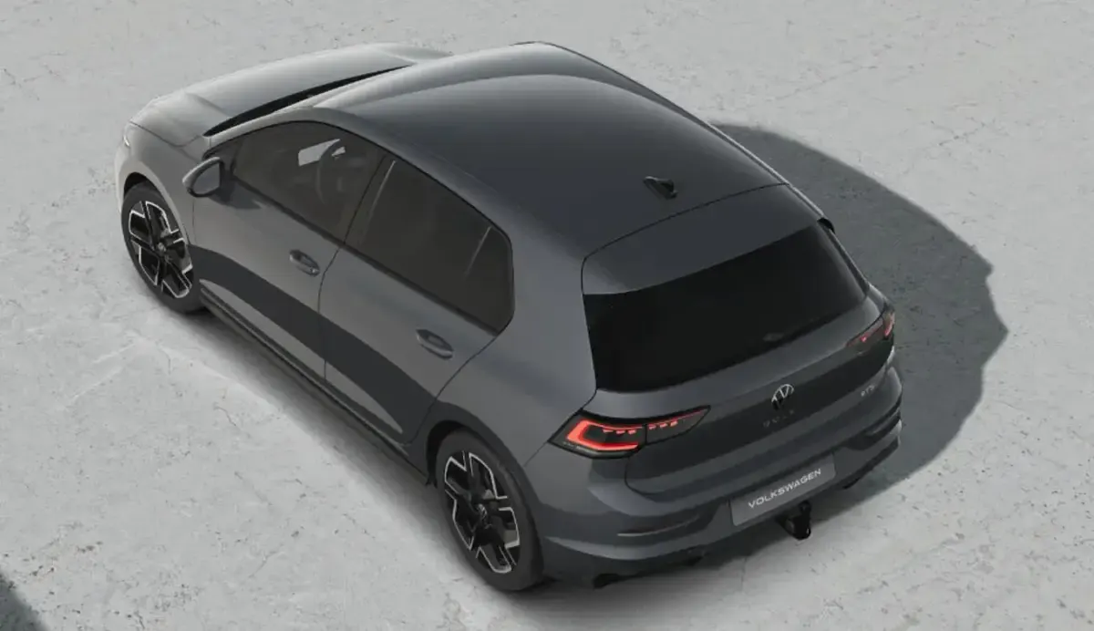 Neu VW Golf VIII R-line 150 PS (110 kW) 2026 Dolphin grey Limousine