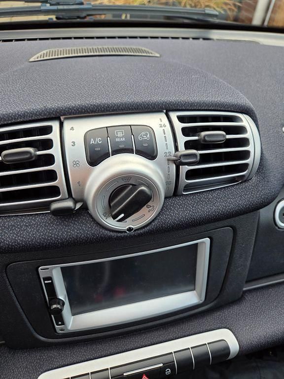 Gebraucht Smart ForTwo Cabrio Passion 71 PS (52 kW) 2013 Braun Cabrio