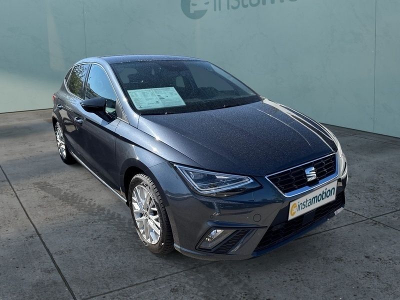 Grau Gebraucht 2024 Seat Ibiza FR Limousine | 19.650 € (Fairer Preis) - Bild 1/3