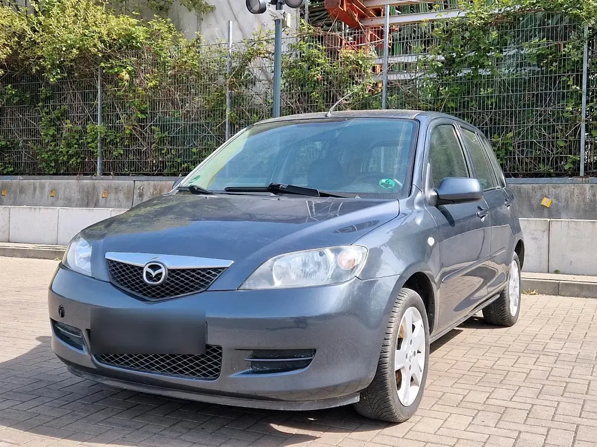 Brugt Mazda 2 85 HK (62 kW) 2005 Grå Hatchback