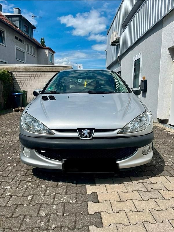 Silber Gebraucht 2007 Peugeot 206 Kleinwagen | 990 € (Guter Preis) - Bild 1/4