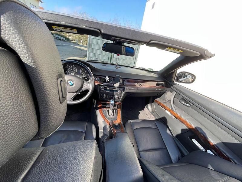 Gebraucht BMW 328 Cabriolet 234 PS (172 kW) 2010 Silber Cabrio