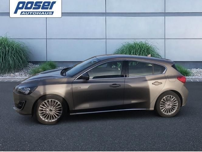 Gebraucht Ford Focus Vignale 120 PS (88 kW) 2019 Silber Limousine