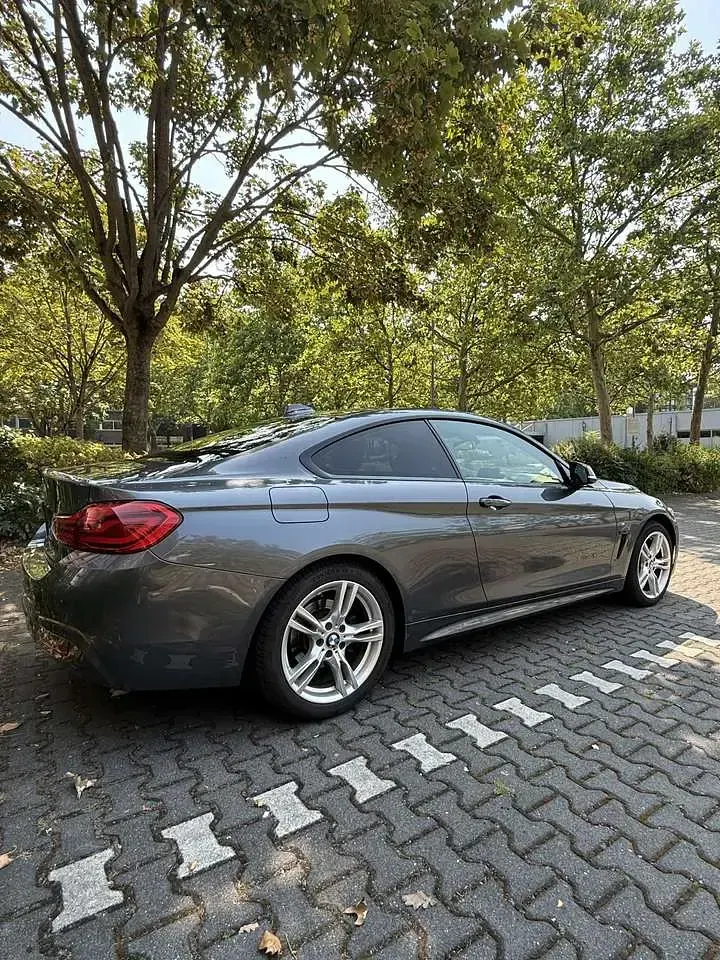 Gebraucht BMW 420 Coupé M Sport 184 PS (135 kW) 2019 Grau Coupé