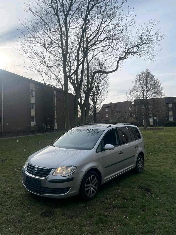 Silber Gebraucht 2008 VW Touran Van / Kleinbus | 2.500 € (Superpreis) - Bild 1/4