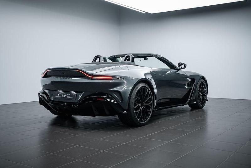 Gebraucht Aston Martin V12 Vantage 700 PS (514 kW) 2023 Grau Cabrio