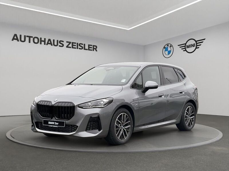 Grau Neu 2025 BMW 220 Active Tourer M Sport Van / Kleinbus | 39.900 € (Guter Preis) - Bild 1/4