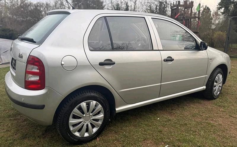 Second-hand Skoda Fabia 75 CP (55 kW) 2002 Argintiu Coupe