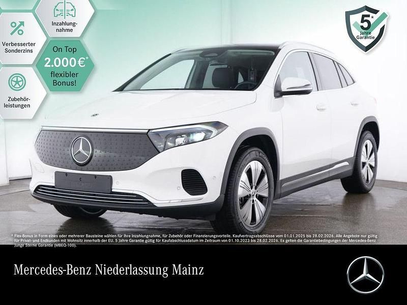 Weiß Gebraucht 2024 Mercedes EQA300 Advanced SUV | 35.690 € (Guter Preis) - Bild 1/3