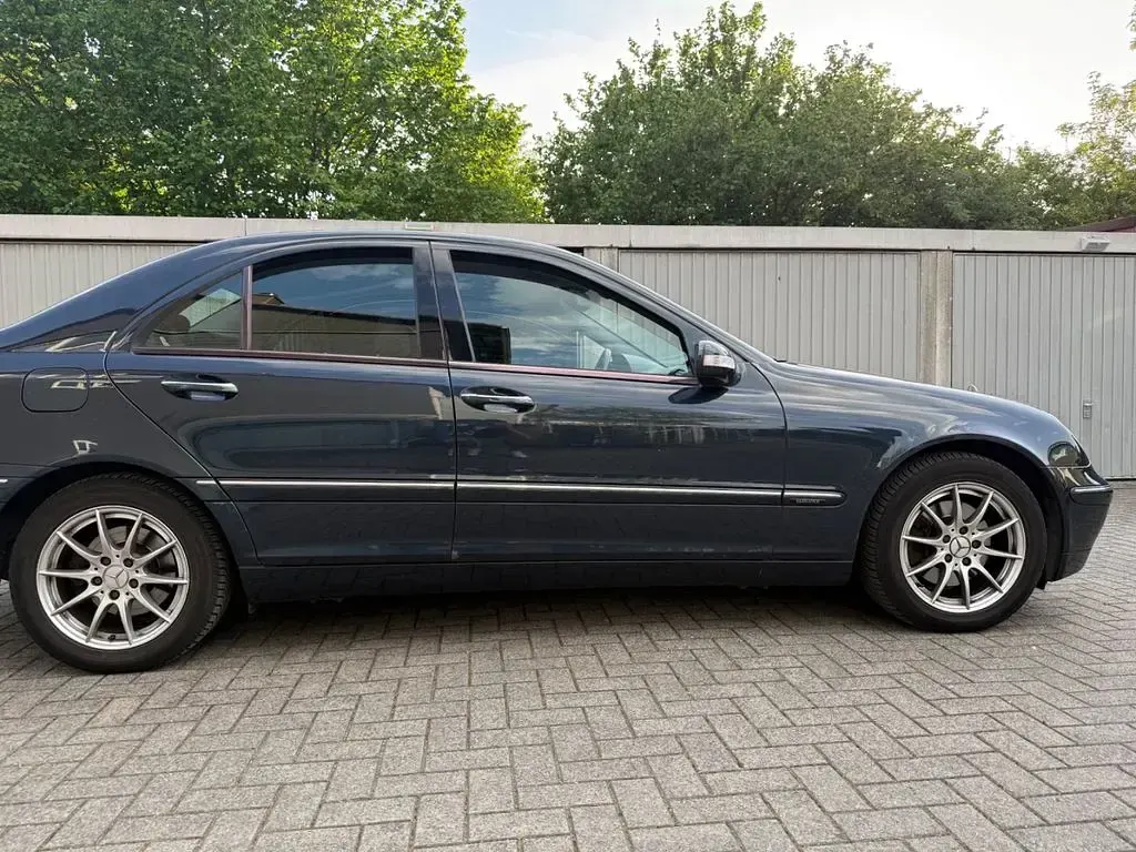 Brugt Mercedes C320 Elegance 218 HK (160 kW) 2003 Blå Sedan