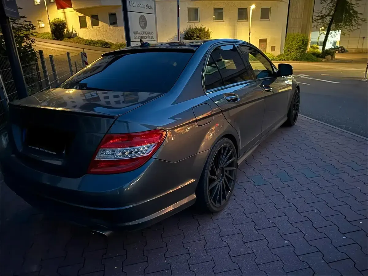 Gebraucht Mercedes C300 AMG 231 PS (169 kW) 2009 Schwarz Limousine