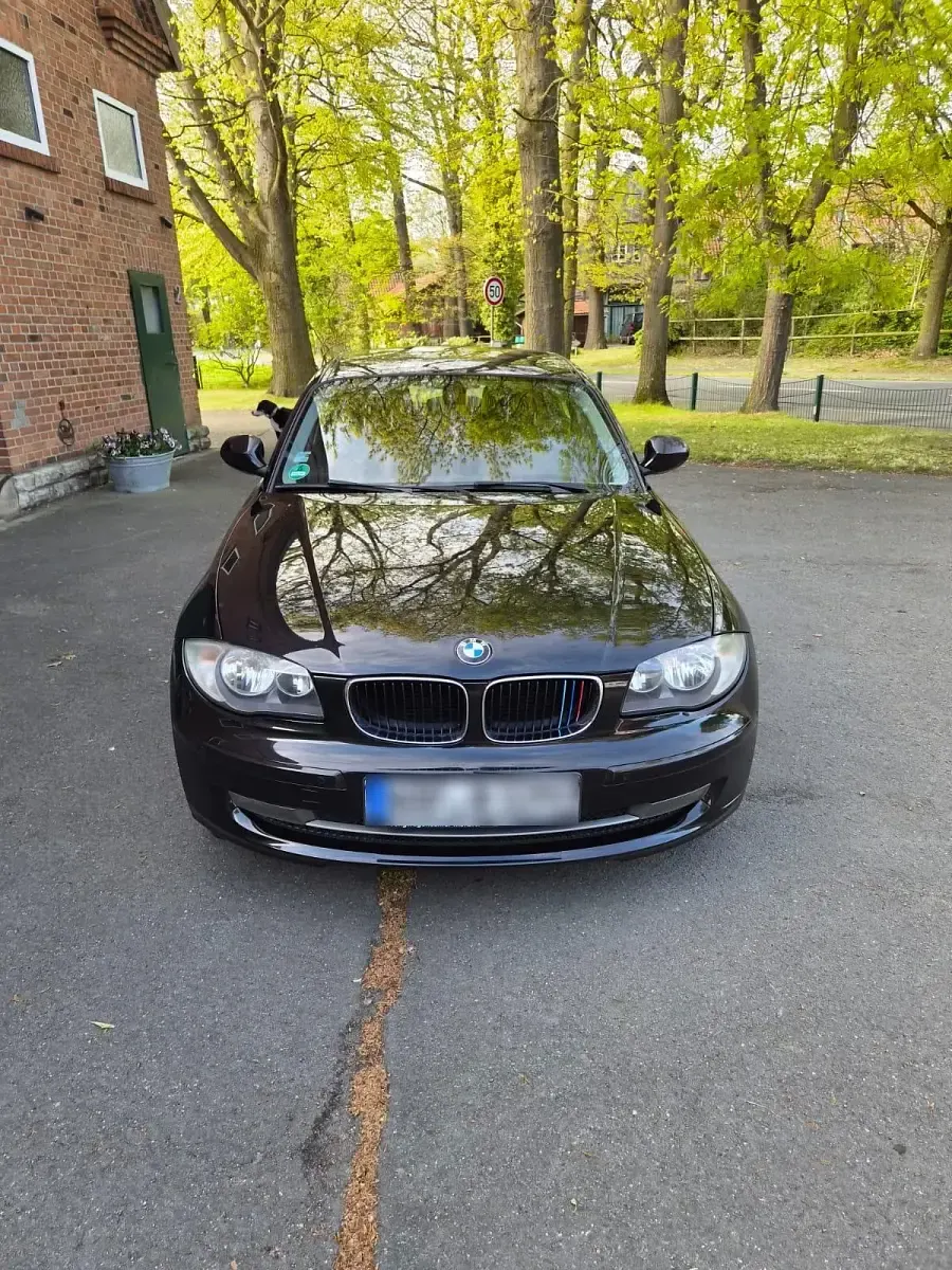 Second-hand BMW 120 170 CP (125 kW) 2010 Negru Hatchback