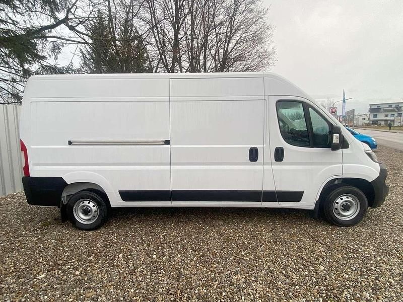 Neu Fiat Ducato 140 PS (102 kW) 2025 Weiss pastell Van