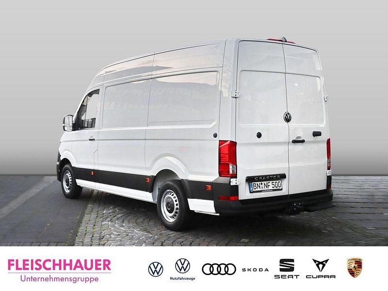 Gebraucht VW Crafter 163 PS (119 kW) 2024 Weiss Van