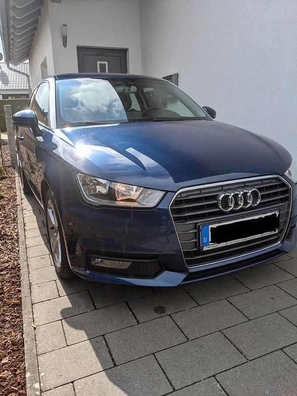 Gebraucht Audi A1 Sport 125 PS (91 kW) 2015 Blau Kleinwagen