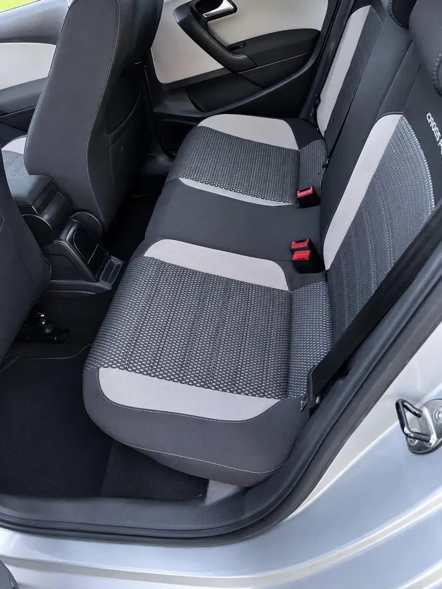 Gebraucht VW Polo Cross R 105 PS (77 kW) 2010 Gold Kleinwagen