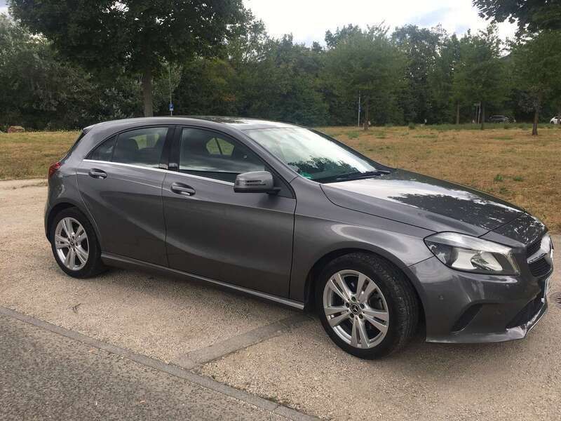 Grau Gebraucht 2017 Mercedes A200 Urban Limousine | 15.990 € (Guter Preis) - Bild 1/4