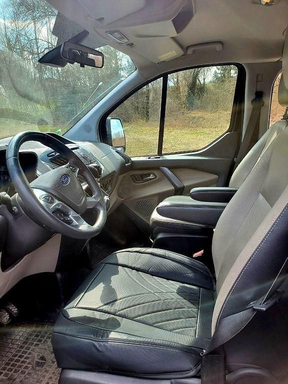 Gebraucht Ford Tourneo 155 PS (114 kW) 2013 Schwarz Van / Kleinbus