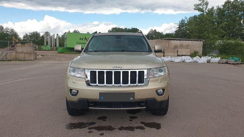 Gebraucht Jeep Grand Cherokee Overland 241 PS (177 kW) 2011 Gold SUV