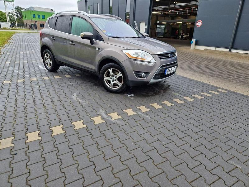 Grau Gebraucht 2012 Ford Kuga Titanium SUV | 7.000 € (Fairer Preis) - Bild 1/4