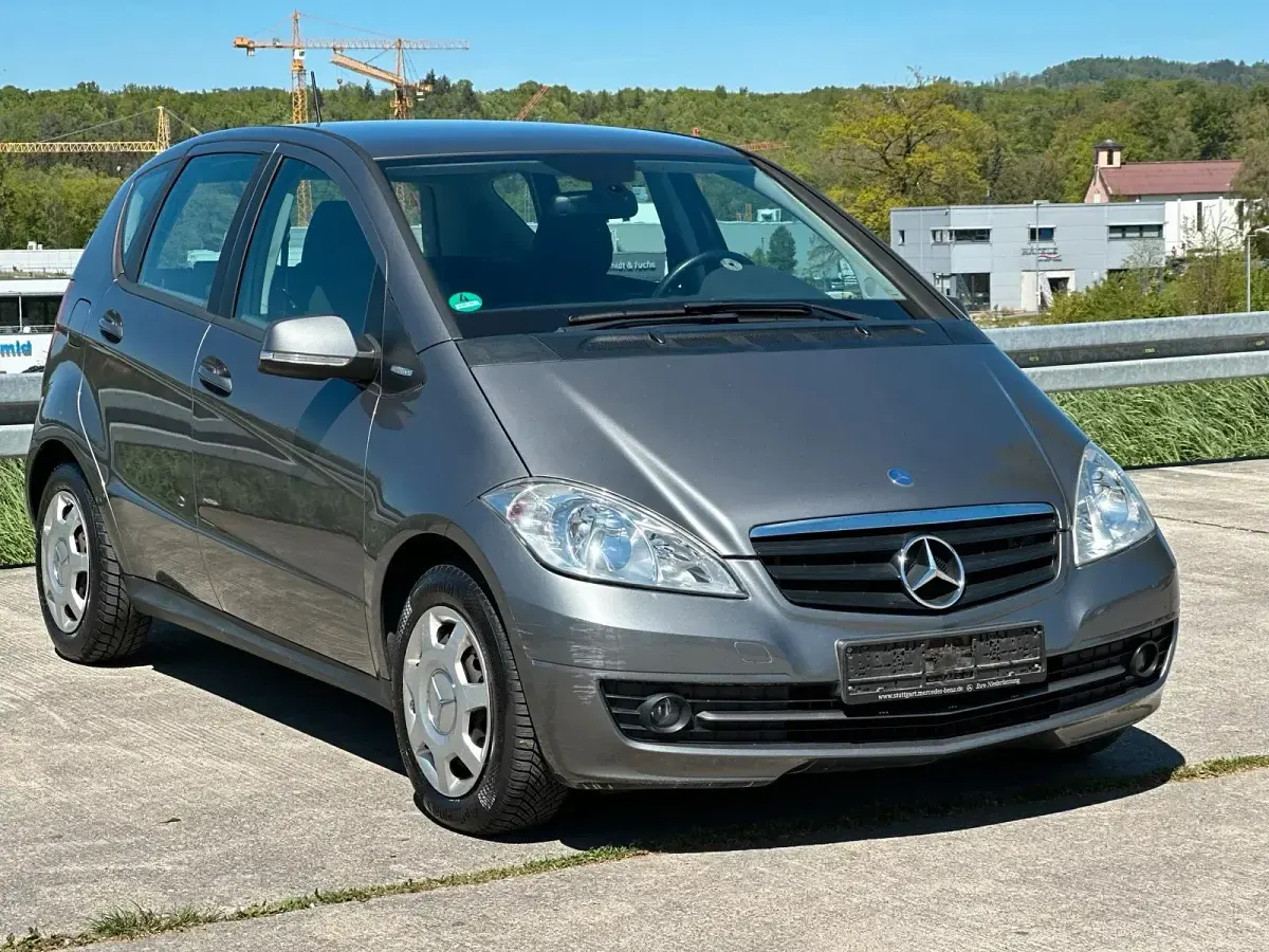 Gebraucht Mercedes A160 95 PS (69 kW) 2009 Grau Limousine