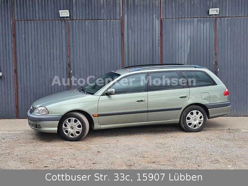 Other Gebraucht 2002 Toyota Avensis Sol Kombi | 1.999 € (Fairer Preis) - Bild 1/4