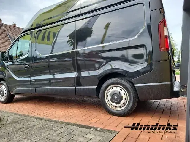 Gebraucht Opel Vivaro 145 PS (106 kW) 2019 Mi2) (schwarz Van / Kleinbus