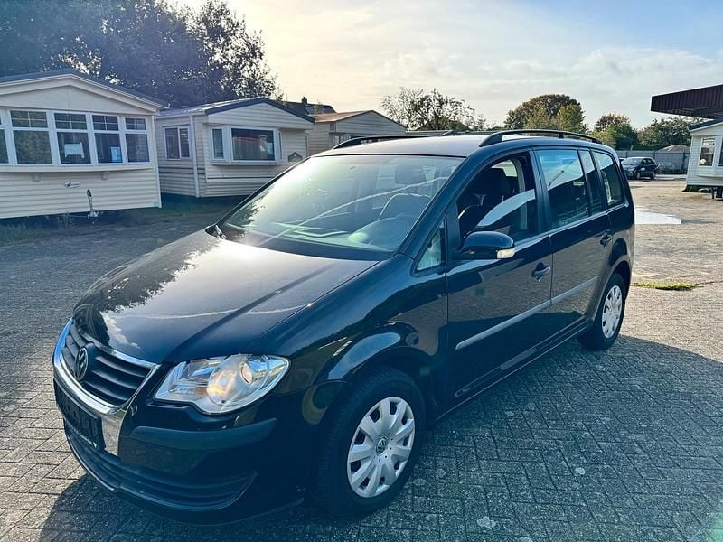 Schwarz Gebraucht 2009 VW Touran Van / Kleinbus | 4.790 € (Fairer Preis) - Bild 1/4