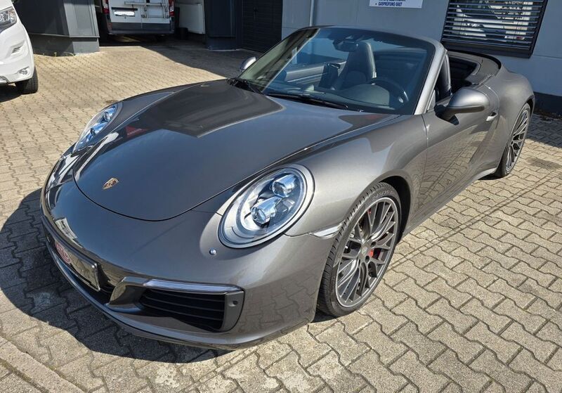 Grau Gebraucht 2018 Porsche 911 Carrera 4S Cabriolet Cabrio | 118.990 € (Guter Preis) - Bild 1/4
