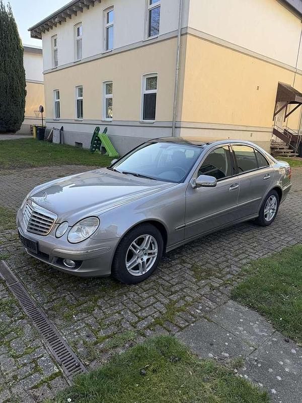 Gebraucht Mercedes E280 Elegance 190 PS (139 kW) 2006 Grau Limousine